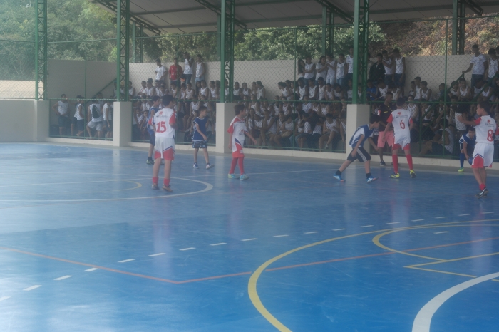 Realizado jogo amistoso entre a EFA - Escola de Futebol Alecrim e a SER  Santa Rosa