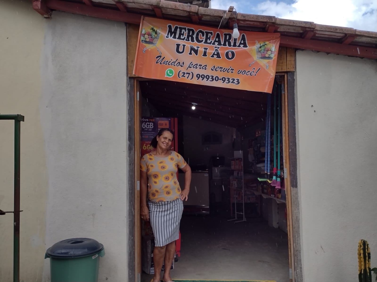 Seu armazém se chama “Mercearia União”, que tem grande significado para ela.