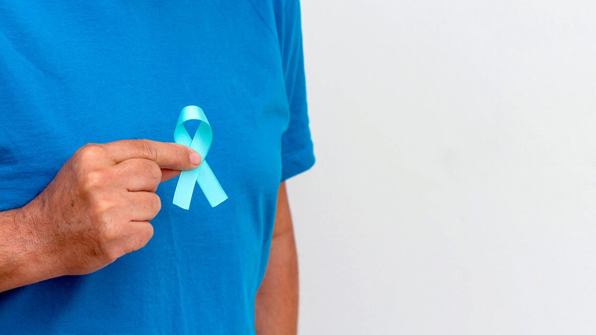 O Novembro Azul marca o período de um mês de alerta aos homens sobre os cuidados com a saúde